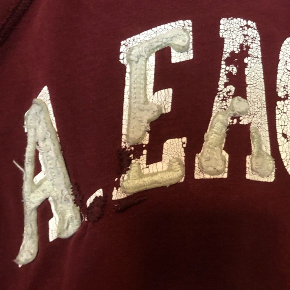 American Eagle Distressed Sweatshirt Size Medium - Picture 4 of 8